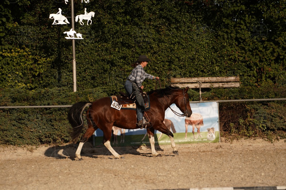 s_A_906765.JPG